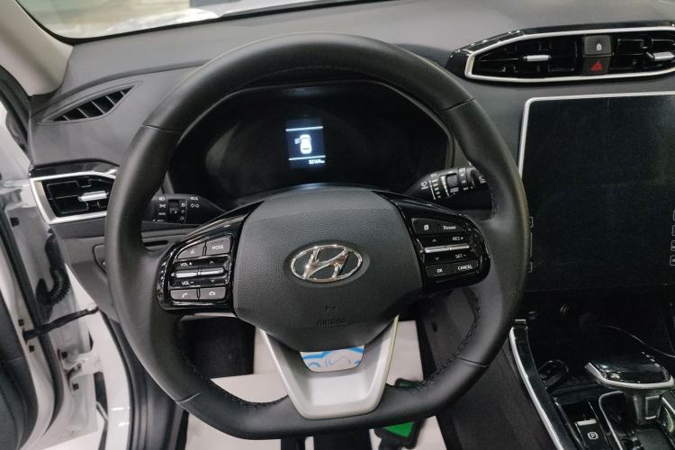 Used Hyundai ix25 2020 1.5L CVT GLS Smart Model Steering Wheel
