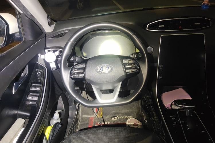 Used Hyundai ix25 2020 1.5L CVT GLS Smart Model Steering Wheel