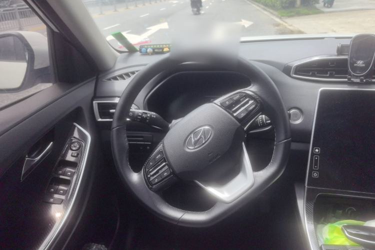 Used Hyundai ix25 2020 1.5L CVT GLS Smart Model Steering Wheel