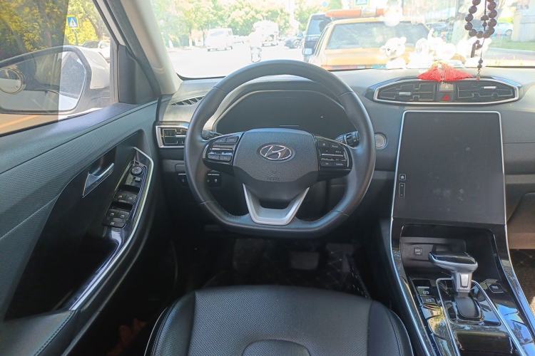 Used Hyundai ix25 2020 1.5L CVT GLS Smart Model Steering Wheel