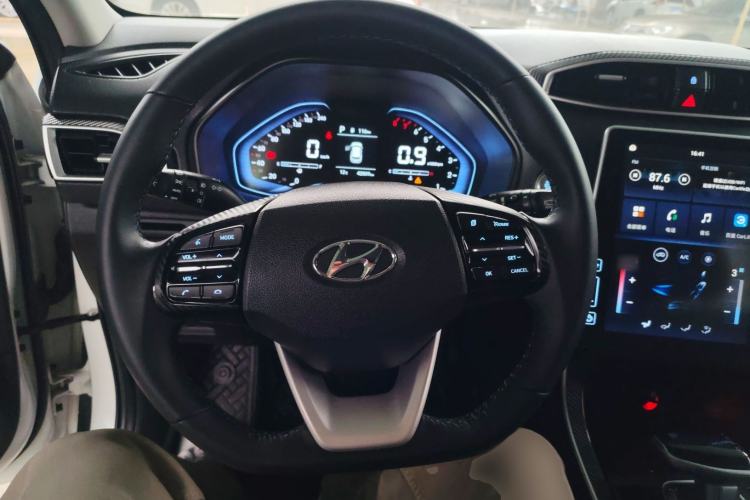 Used Hyundai ix25 2020 1.5L CVT GLS Smart Model Steering Wheel