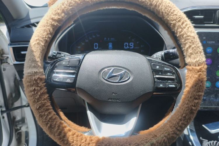 Used Hyundai ix25 2020 1.5L CVT DLX Prestige Version Steering Wheel