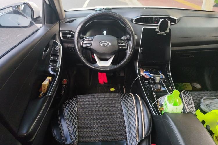 Used Hyundai ix25 2020 1.5L CVT GLS Smart Model Steering Wheel