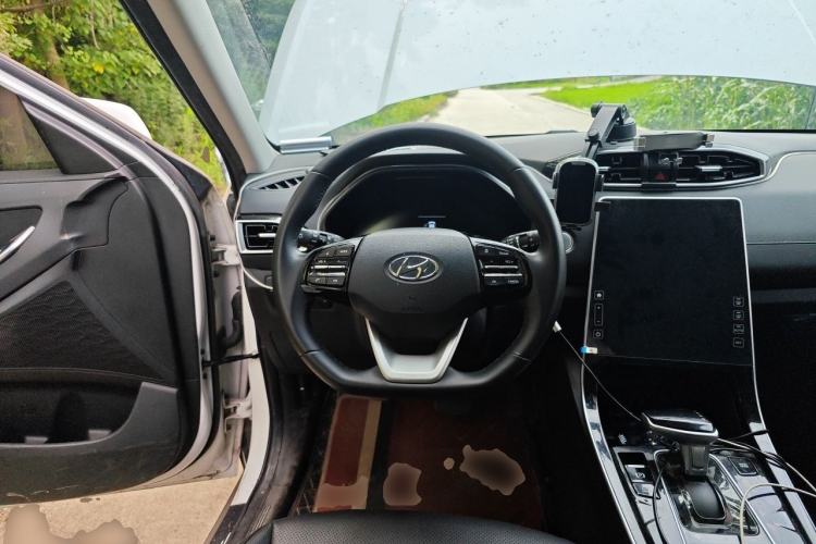 Used Hyundai ix25 2020 1.5L CVT GLS Smart Model Steering Wheel