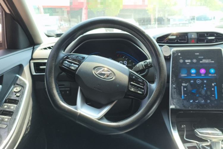 Used Hyundai ix25 2020 1.5L CVT GLS Smart Model Steering Wheel
