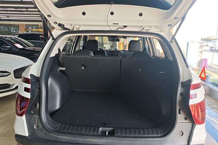 Used Hyundai ix25 2020 1.5L CVT GLS Smart Model Trunk