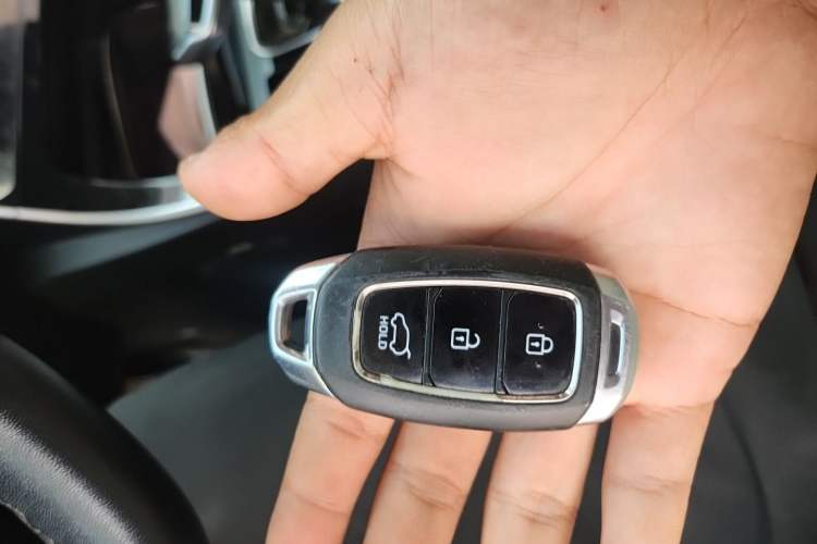 Used Hyundai ix25 2020 1.5L CVT DLX Prestige Version Vehicle Key