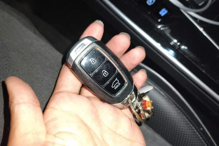 Used Hyundai ix25 2020 1.5L CVT GLS Smart Model Vehicle Key