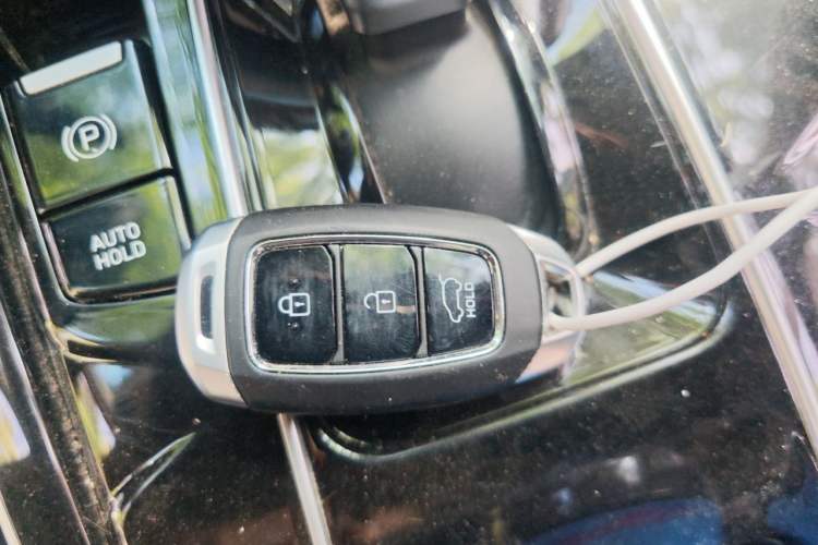 Used Hyundai ix25 2020 1.5L CVT DLX Prestige Version Vehicle Key
