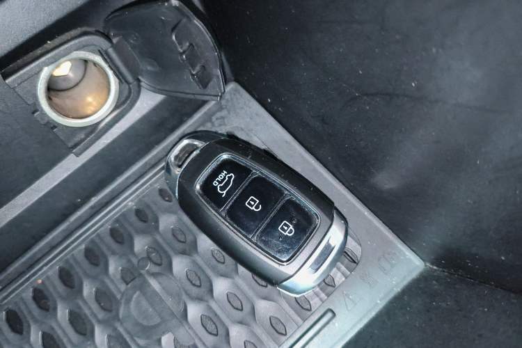 Used Hyundai ix25 2020 1.5L CVT GLS Smart Model Vehicle Key