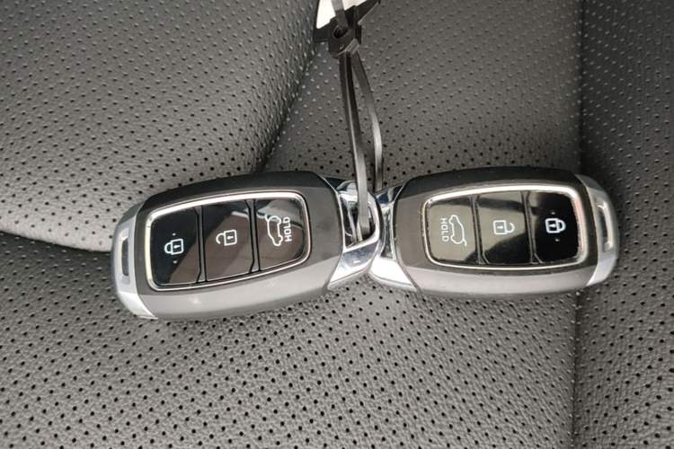 Used Hyundai ix25 2020 1.5L CVT DLX Prestige Version Vehicle Key