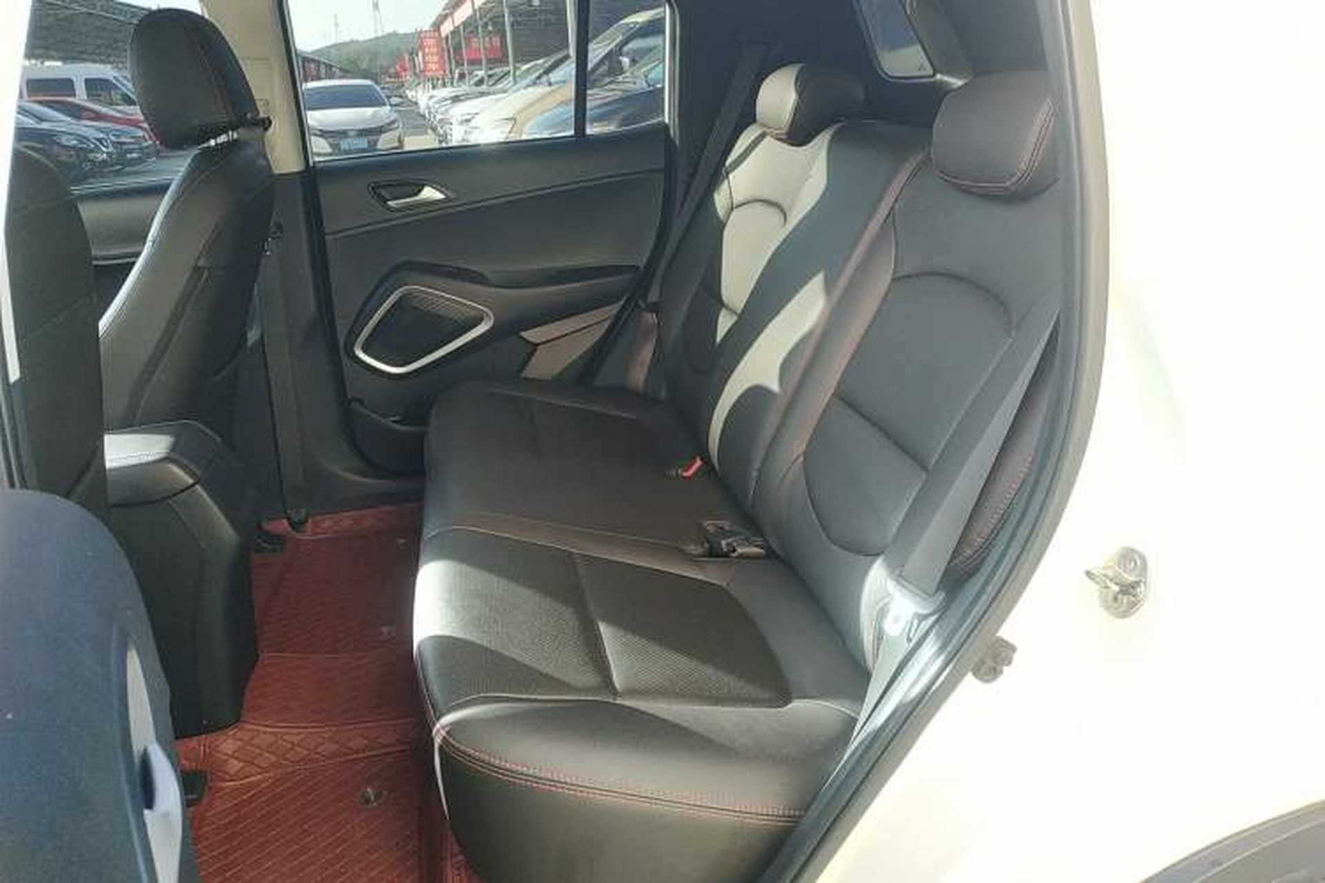 Used Hyundai ix35 2018 2.0L Manual Two-Wheel Drive Zhiyong·Changzhi Edition Left Rear Seat