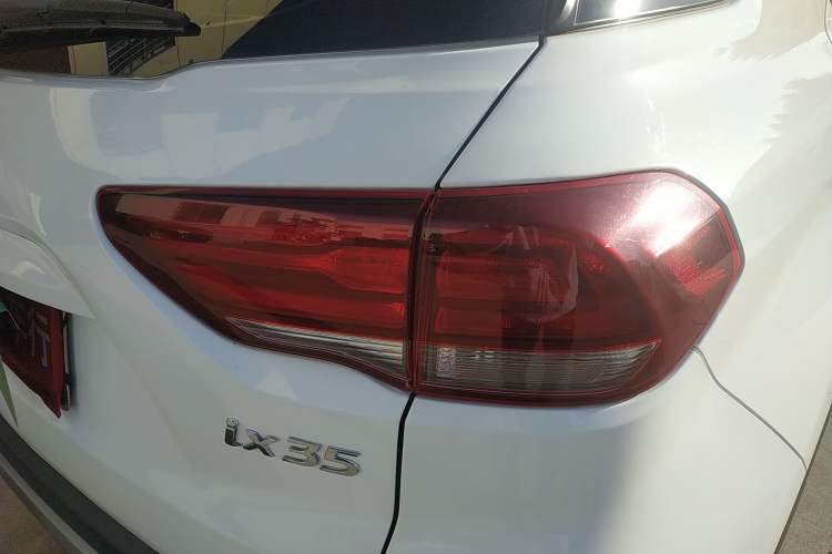 Used Hyundai ix35 2018 2.0L Manual Two-Wheel Drive Zhiyong·Changzhi Edition Right Rear Taillight