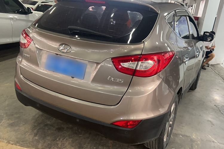 Used Hyundai ix35 2015 2.0L Automatic 2WD Smart Version China V Standard Exterior 5