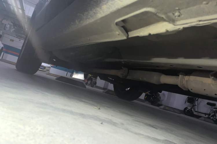 Used Hyundai ix35 2010 2.4L Automatic 2WD Prestige GLS Trim Chassis Front Right