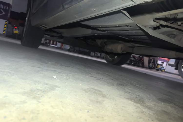 Used Hyundai ix35 2010 2.4L Automatic 2WD Prestige GLS Trim Chassis Rear Left