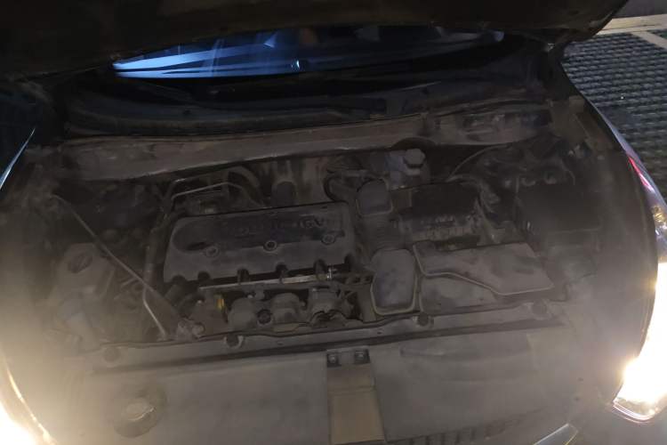 Used Hyundai ix35 2010 2.0L Automatic Two-Wheel Drive Elite Edition GLS Engine Bay