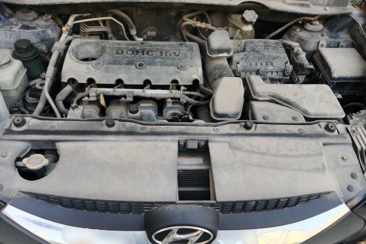 Used Hyundai ix35 2010 2.0L Automatic Two-Wheel Drive New Edition GL Engine Bay