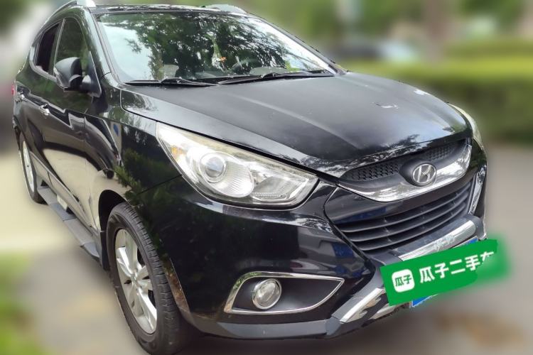 Used Hyundai ix35 2010 2.0L Automatic Two-Wheel Drive Elite Edition GLS Front Right 45 Deg