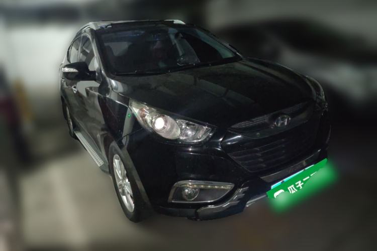 Used Hyundai ix35 2010 2.0L Automatic Two-Wheel Drive Elite Edition GLS Front Right 45 Deg
