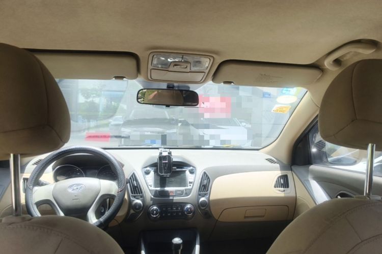 Used Hyundai ix35 2010 2.0L Manual Two-Wheel Drive New Edition GL Headliner