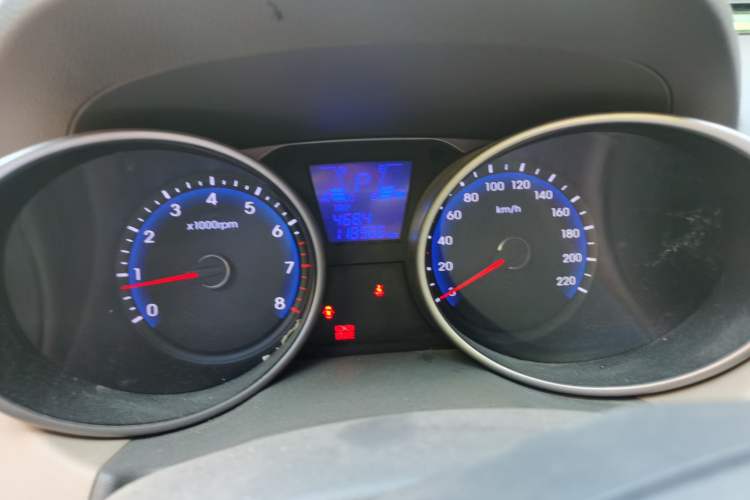 Used Hyundai ix35 2010 2.0L Automatic Two-Wheel Drive New Edition GL Instrument Cluster