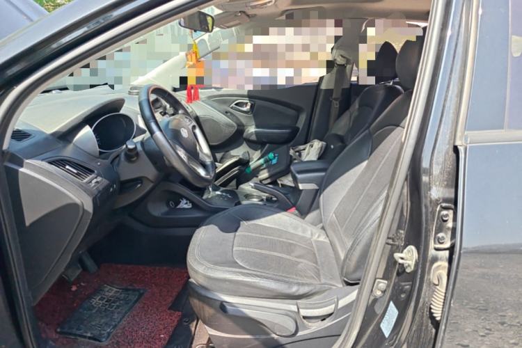 Used Hyundai ix35 2010 2.0L Automatic Two-Wheel Drive Elite Edition GLS Left Front Seat