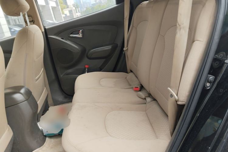 Used Hyundai ix35 2010 2.0L Manual Two-Wheel Drive New Edition GL Left Rear Seat