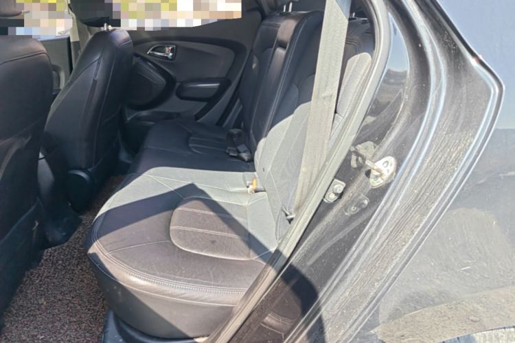 Used Hyundai ix35 2010 2.0L Automatic Two-Wheel Drive Elite Edition GLS Left Rear Seat