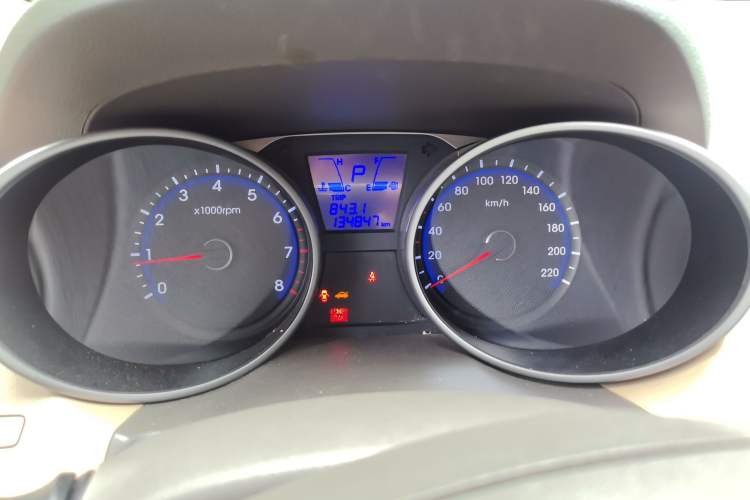 Used Hyundai ix35 2010 2.0L Automatic Two-Wheel Drive Elite Edition GLS Odometer Close Up