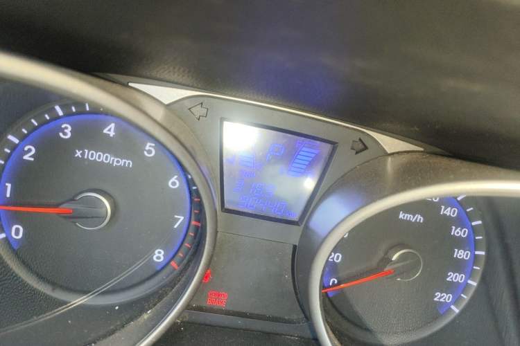 Used Hyundai ix35 2010 2.0L Automatic Two-Wheel Drive Elite Edition GLS Odometer Close Up