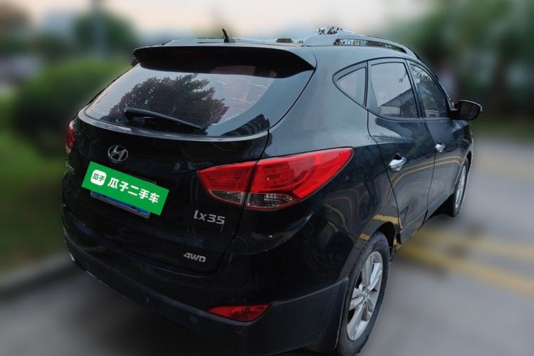 Used Hyundai ix35 2010 2.0L Automatic 4x4 Premium GLS Trim Rear Right 45 Deg