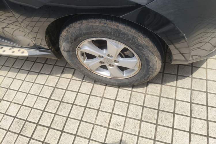 Used Hyundai ix35 2010 2.0L Manual Two-Wheel Drive New Edition GL Right Front Wheel Hub