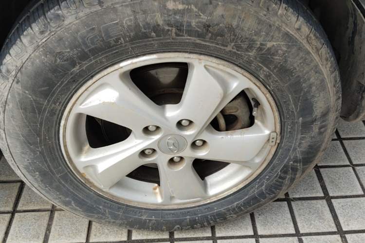 Used Hyundai ix35 2010 2.0L Manual Two-Wheel Drive New Edition GL Right Front Wheel Hub