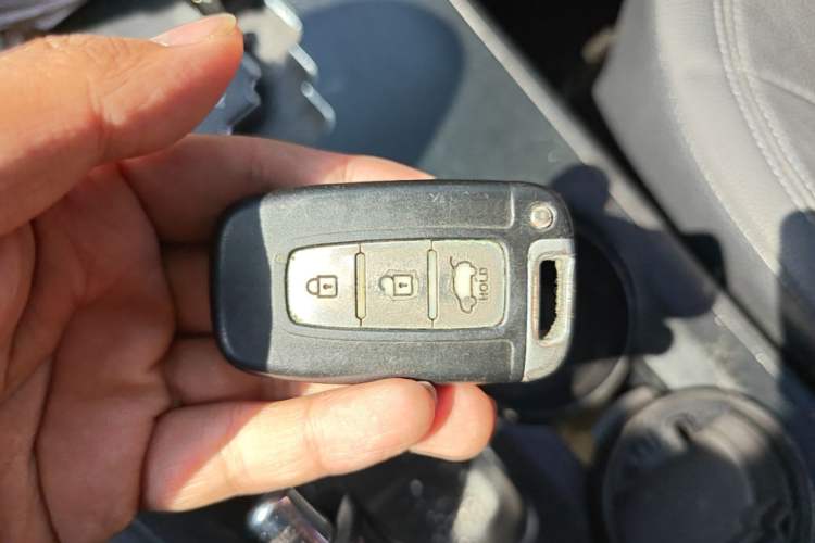 Used Hyundai ix35 2010 2.0L Automatic Two-Wheel Drive Elite Edition GLS Vehicle Key