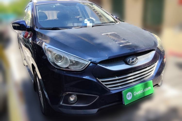 Used Hyundai ix35 2010 2.0L Automatic Two-Wheel Drive Elite Edition GLS Front Right 45 Deg