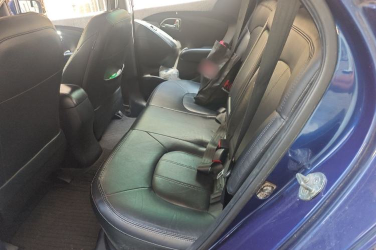 Used Hyundai ix35 2010 2.0L Automatic Two-Wheel Drive Elite Edition GLS Left Rear Seat