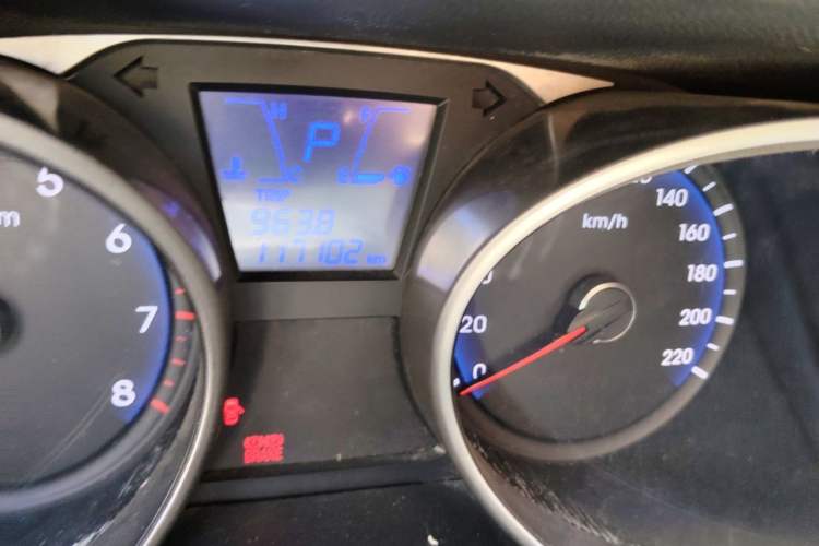 Used Hyundai ix35 2010 2.0L Automatic Two-Wheel Drive Elite Edition GLS Odometer Close Up