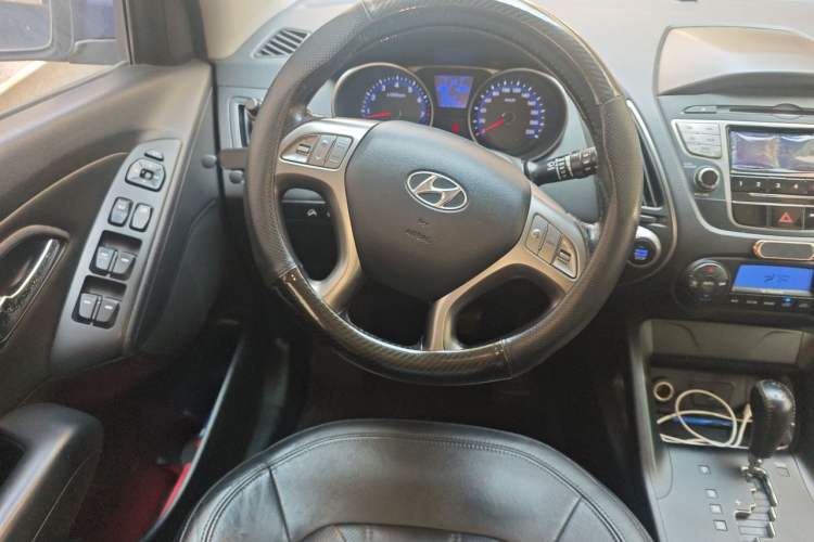 Used Hyundai ix35 2010 2.0L Automatic Two-Wheel Drive Elite Edition GLS Steering Wheel