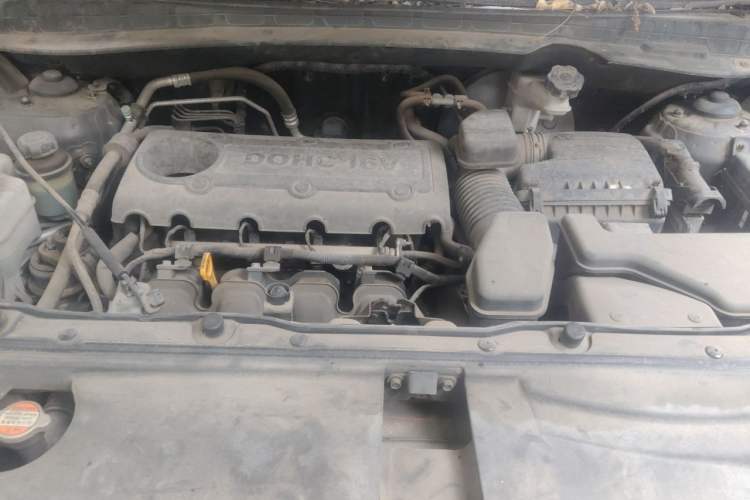 Used Hyundai ix35 2010 2.0L Automatic 4x4 Premium GLS Trim Engine Bay