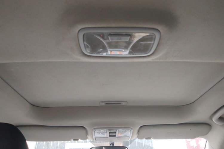 Used Hyundai ix35 2010 2.0L Automatic Two-Wheel Drive New Edition GL Headliner