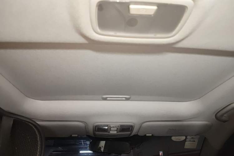 Used Hyundai ix35 2010 2.0L Automatic Two-Wheel Drive Elite Edition GLS Headliner