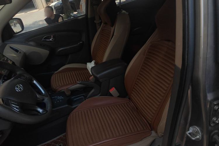 Used Hyundai ix35 2010 2.0L Automatic Two-Wheel Drive Elite Edition GLS Left Front Seat