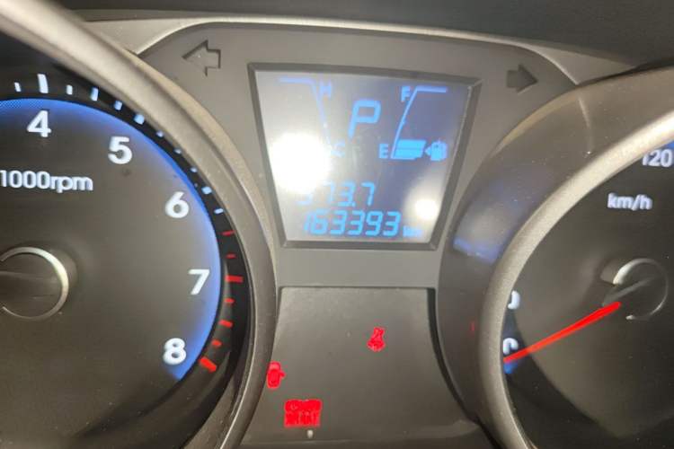 Used Hyundai ix35 2010 2.0L Automatic Two-Wheel Drive Elite Edition GLS Odometer Close Up