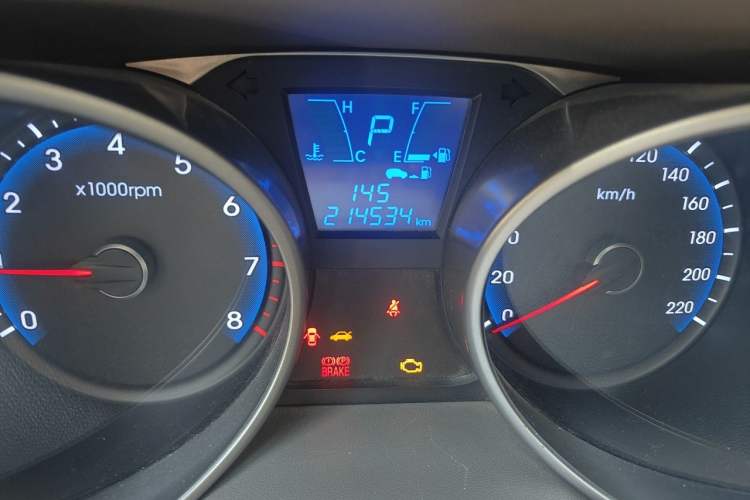 Used Hyundai ix35 2010 2.0L Automatic Two-Wheel Drive Elite Edition GLS Odometer Close Up