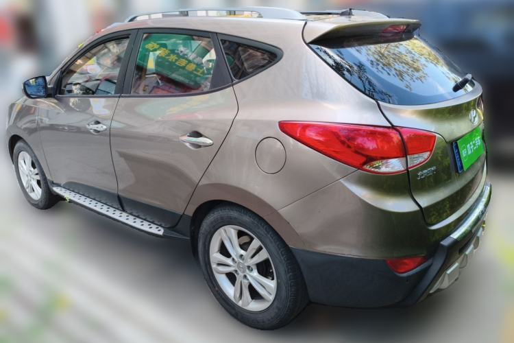 Used Hyundai ix35 2010 2.0L Automatic 4x4 Premium GLS Trim Rear Left 45 Deg