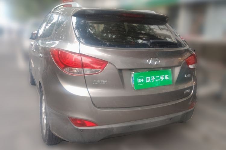 Used Hyundai ix35 2010 2.0L Automatic 4x4 Premium GLS Trim Rear Left 45 Deg