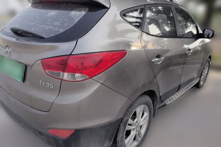 Used Hyundai ix35 2010 2.0L Automatic Two-Wheel Drive Elite Edition GLS Rear Right 45 Deg