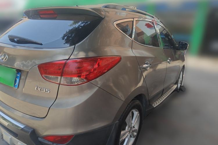 Used Hyundai ix35 2010 2.0L Automatic Two-Wheel Drive Elite Edition GLS Rear Right 45 Deg