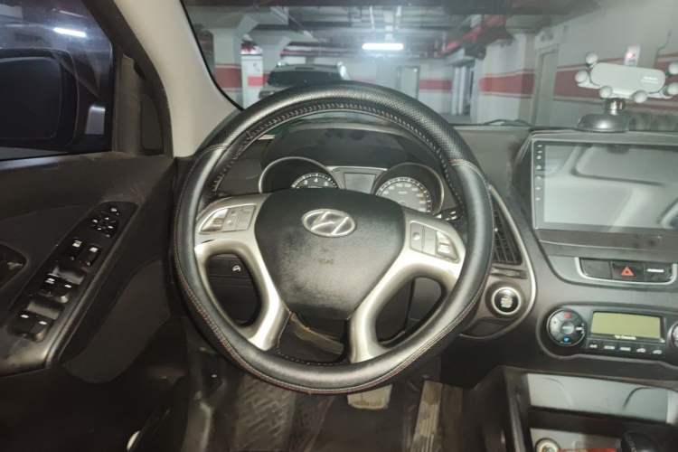 Used Hyundai ix35 2010 2.0L Automatic Two-Wheel Drive Elite Edition GLS Steering Wheel